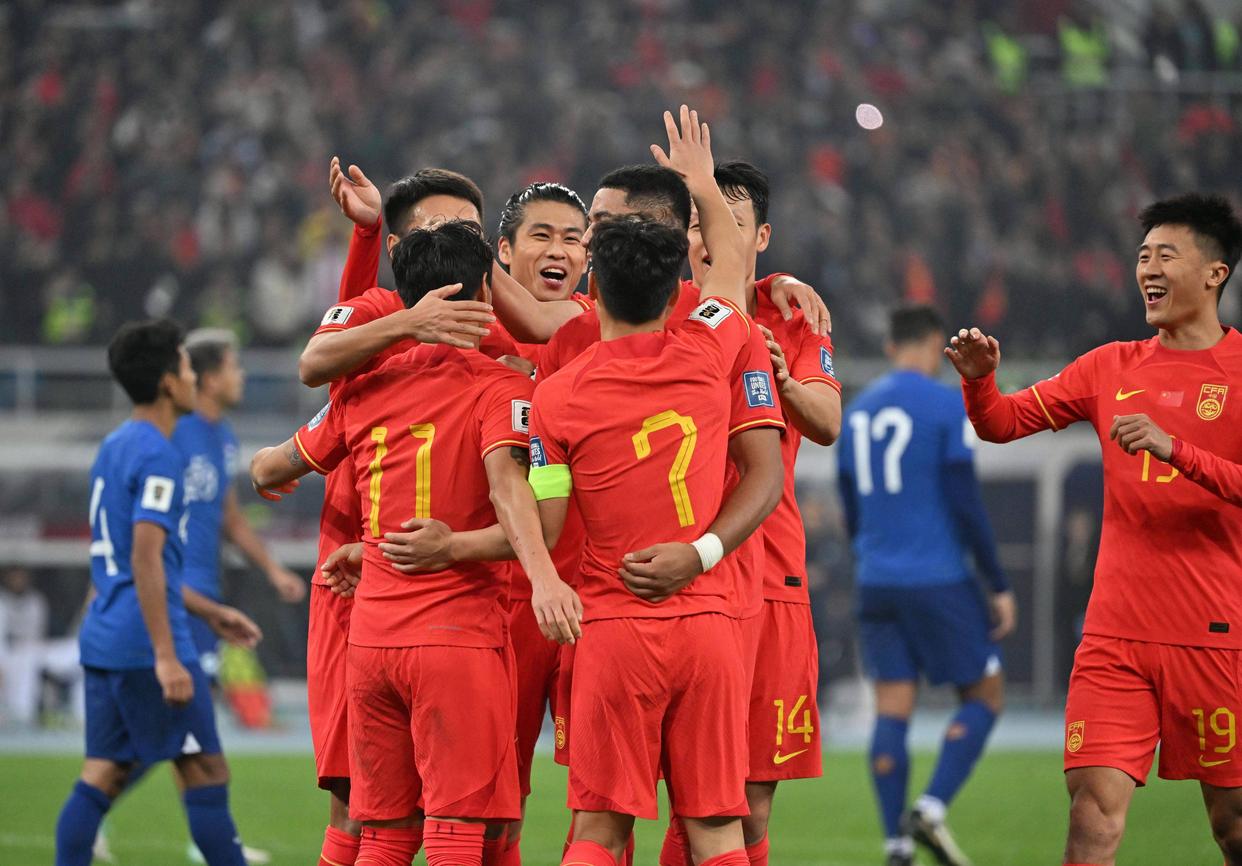 od体育网页版-球迷狂热支持，队伍士气高昂备战下一场