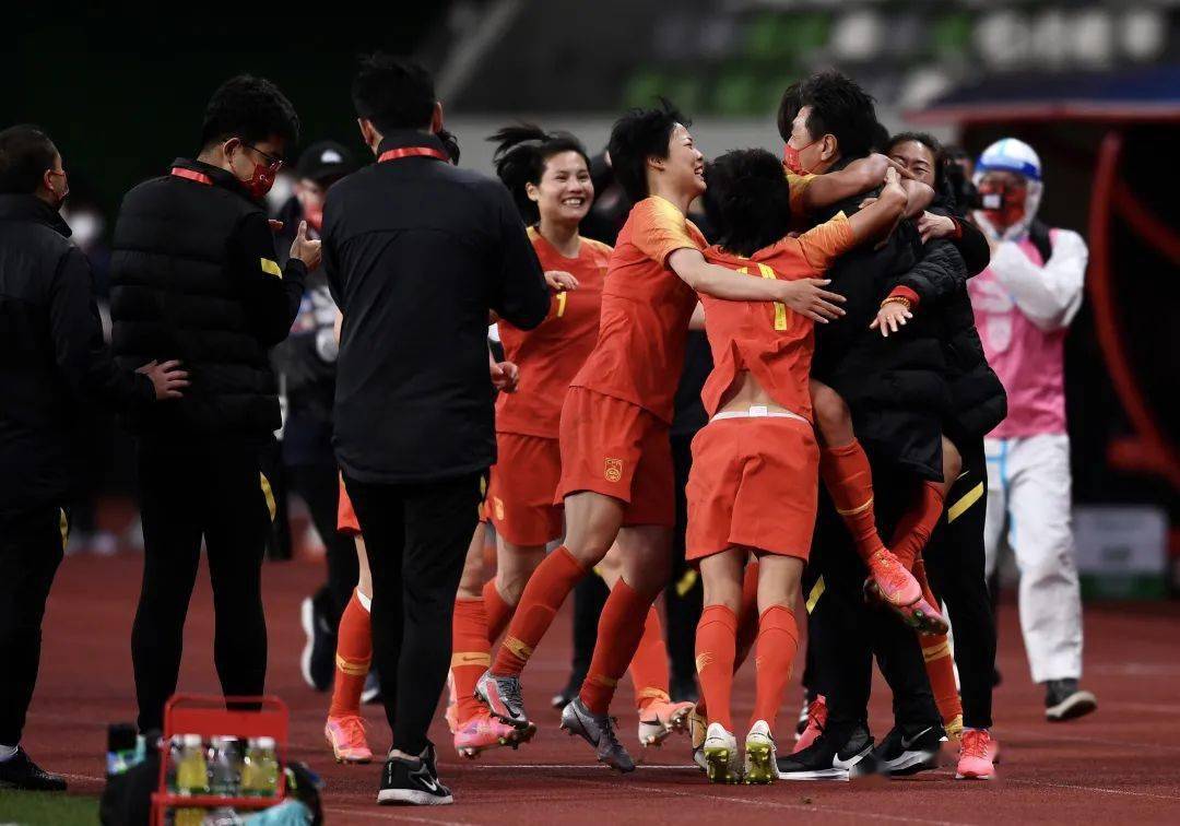 od体育平台-包含敢为人先！中国女足队员勇敢斗争的词条